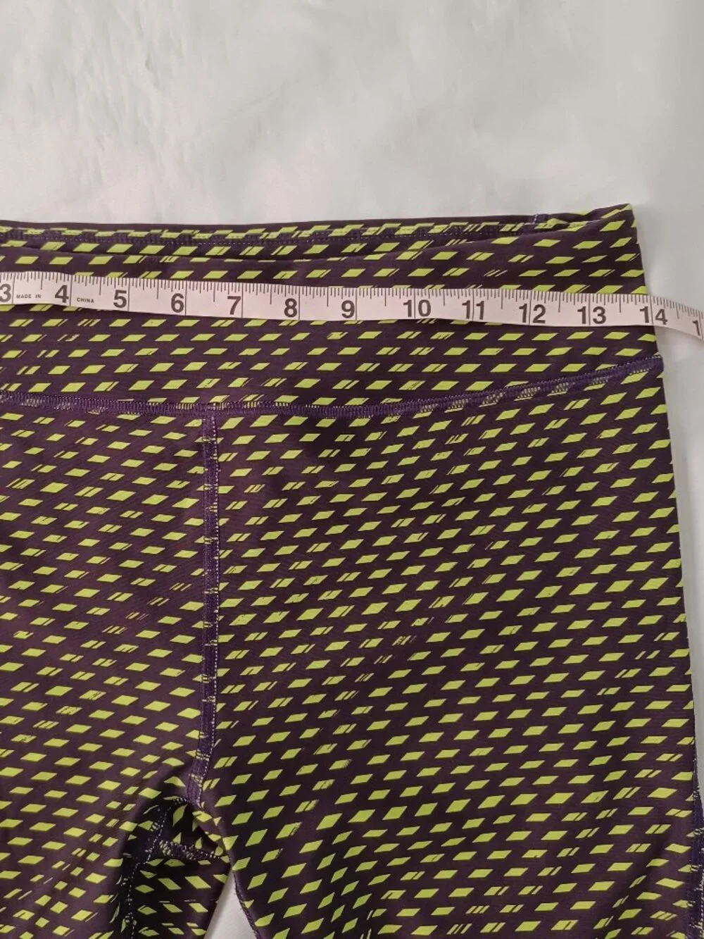 Under Armour Heat Gear Women's Leggings Cropped Capri Pants Printed Size M
